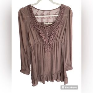 Blu Pepper dress junior’s medium dusty pink crochet details pullover boho ruffle